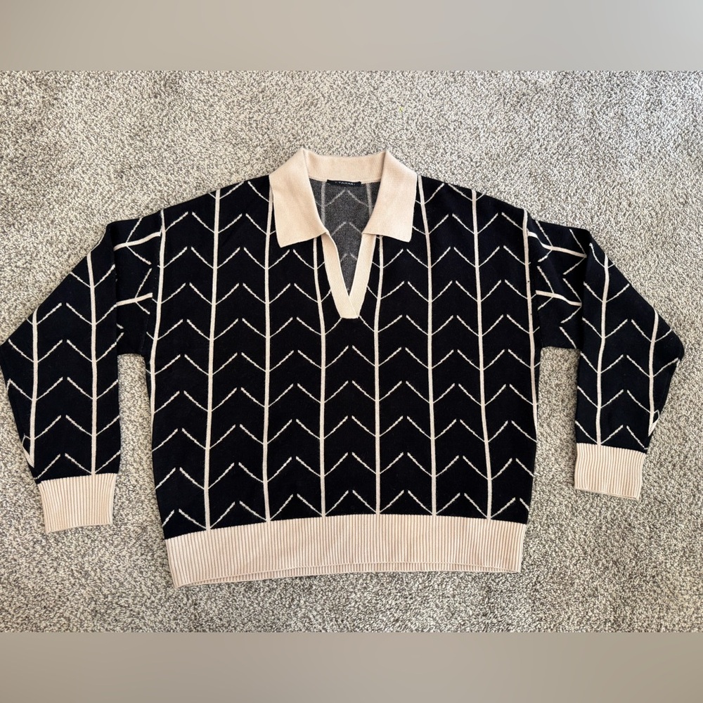 T Tahari soft Polo Sweater in Beige/Black Abstract Chevron Print Size XL